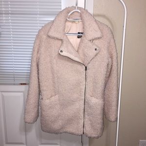 Hollister XS asymmetrical teddy coat w/ pockets